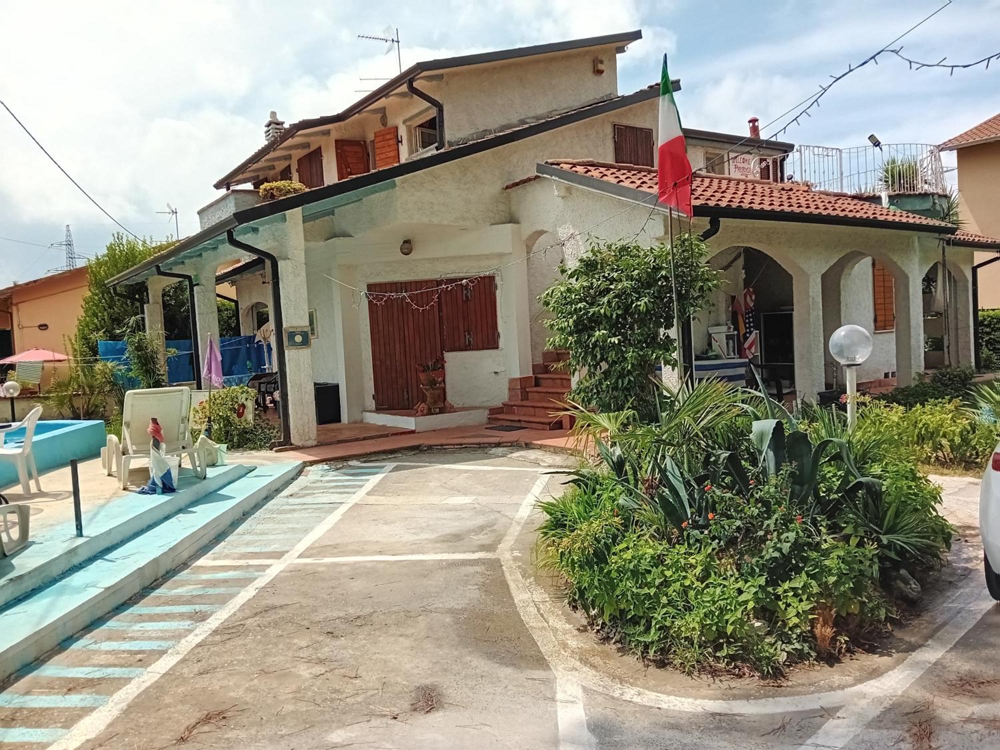Ferienwohnung Sogno Vacanze Massa  Exterior foto