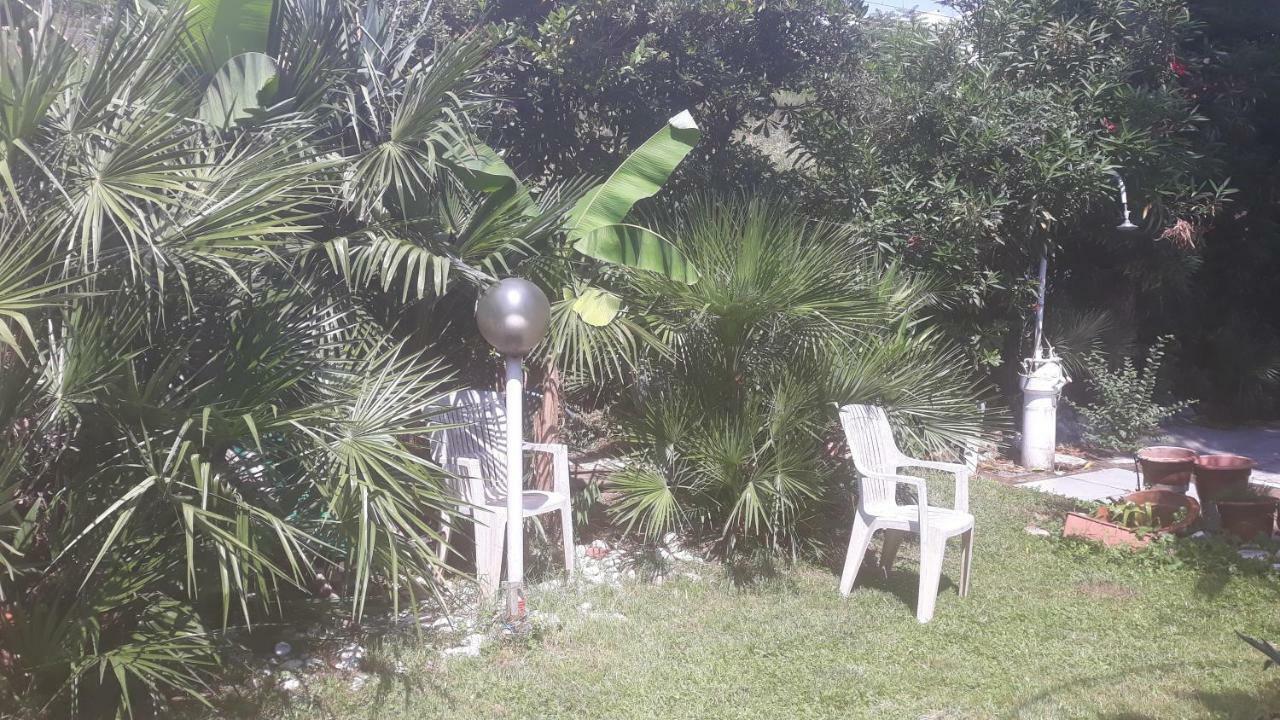 Ferienwohnung Sogno Vacanze Massa  Exterior foto